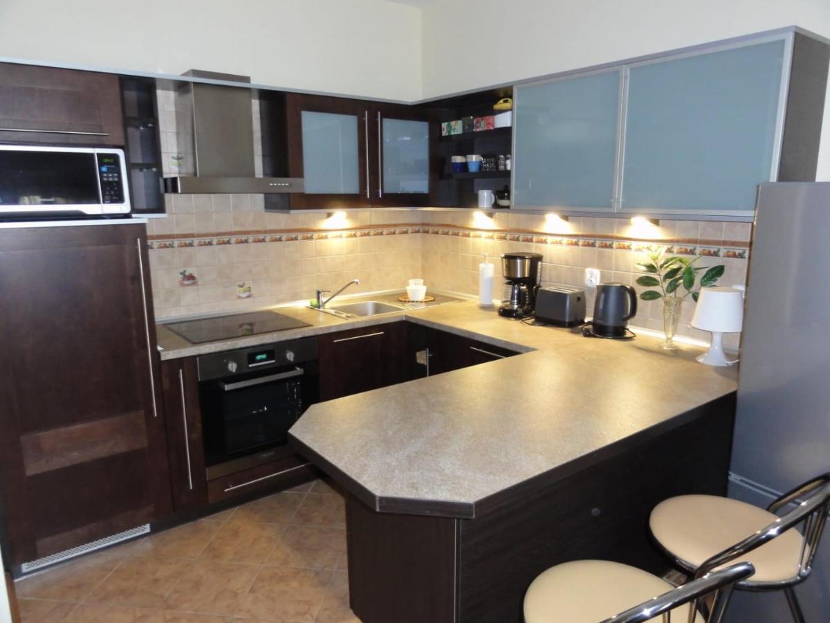 פוביירובו Apartement Basti מראה חיצוני תמונה